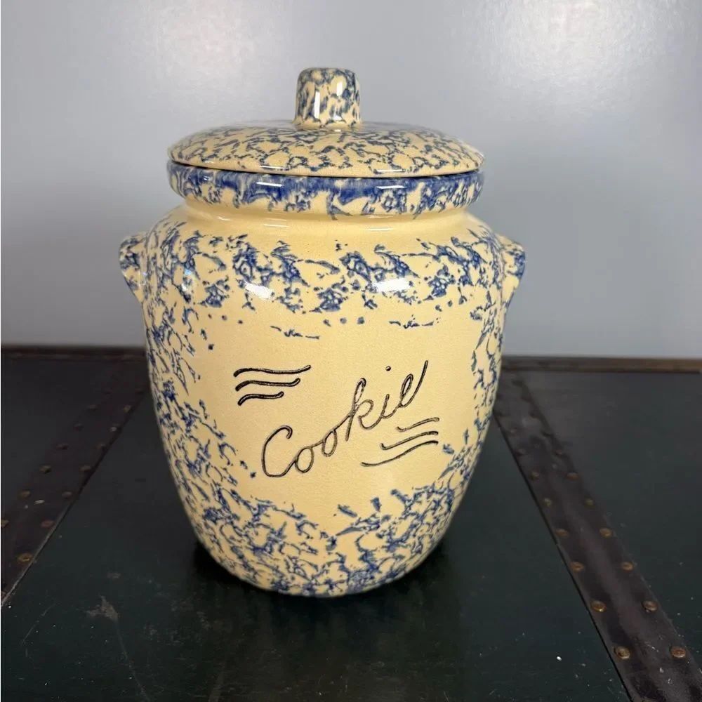 Vintage RRP Blue Spongeware Cookie Jar, Robinson Ransbottom, Roseville OH